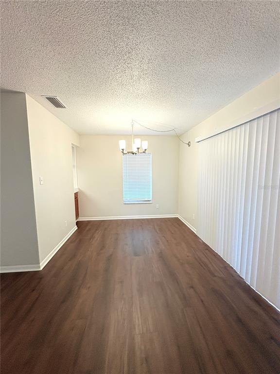 Building Photo - 851 Creekway Ct