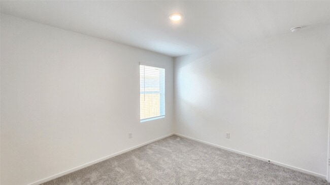 Building Photo - 3044 Dawn Sound Dr