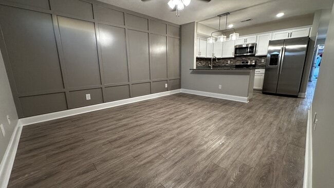 Building Photo - 1000 Henry Pl Blvd