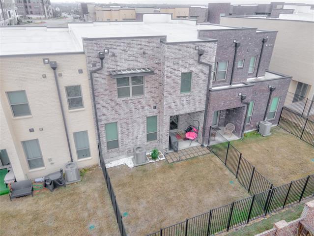 Building Photo - 1054 Maverick Dr