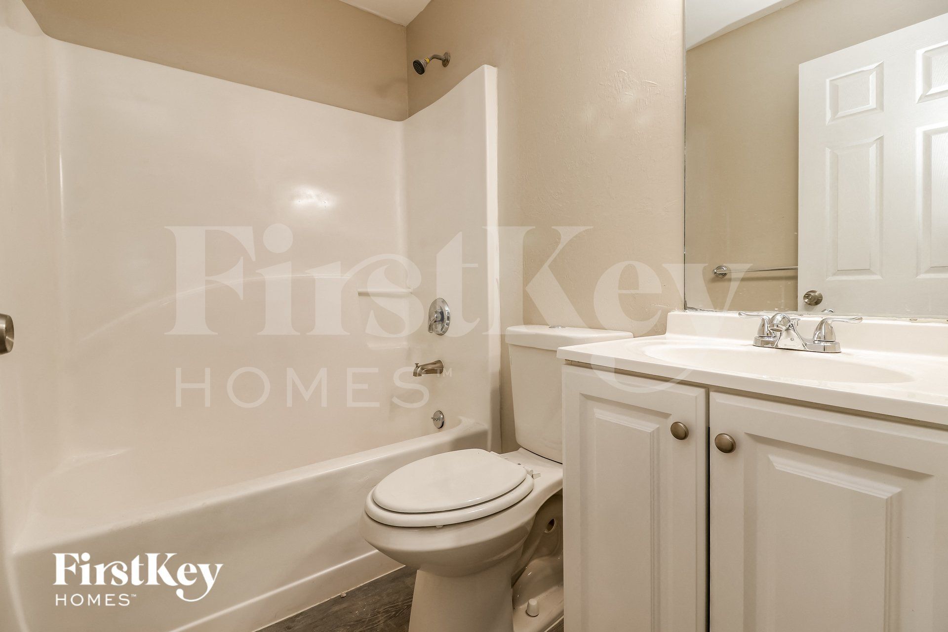 Building Photo - 2607 Thomas Ln