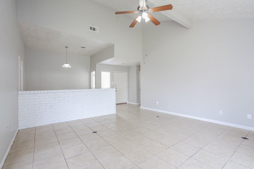 Building Photo - 16158 Coyridge Ln