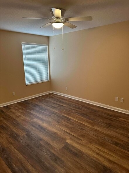 Building Photo - 3041 Verdmont Ln