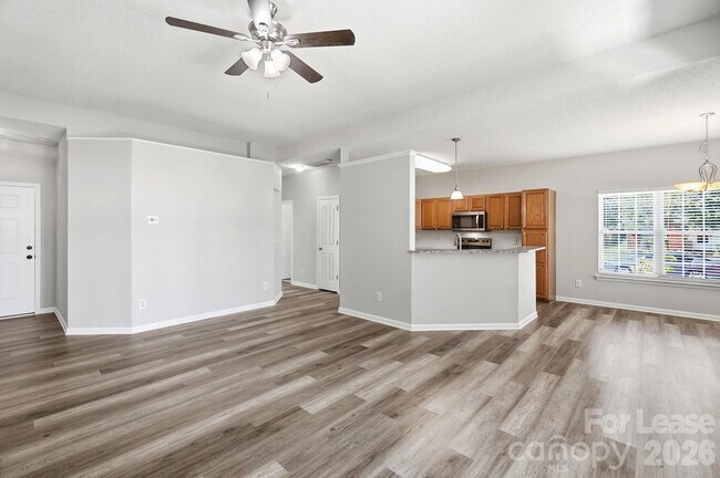 Building Photo - 13931 Dingess Rd