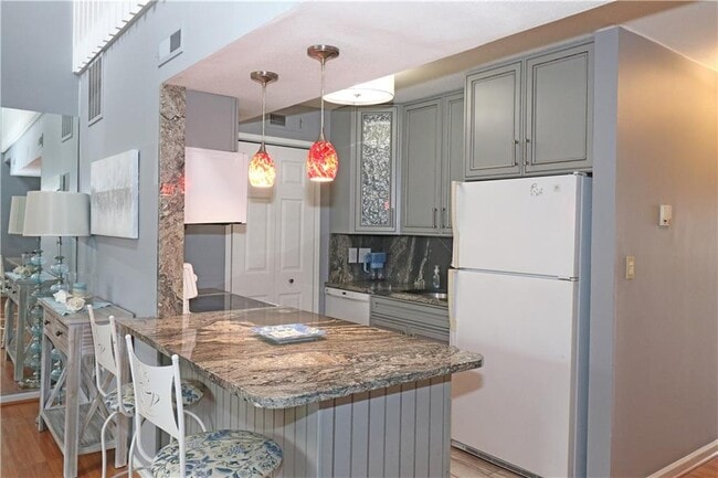 Building Photo - 303 Swans Wharf Row