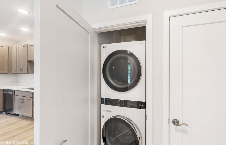 Interior Photo - Southwood Crossing