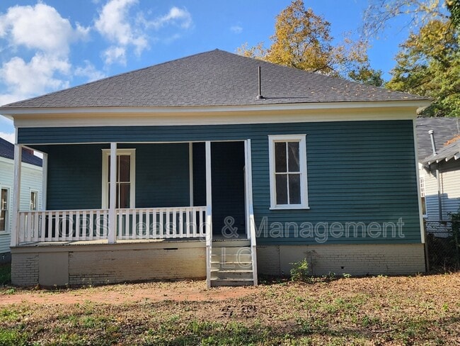 Building Photo - 2908 10th Ave