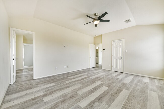 Building Photo - 12018 Country Orchard Ln