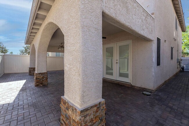 Building Photo - 6469 Abbey Door Ct