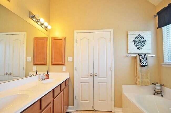Building Photo - 24562 Carlton Springs Ln
