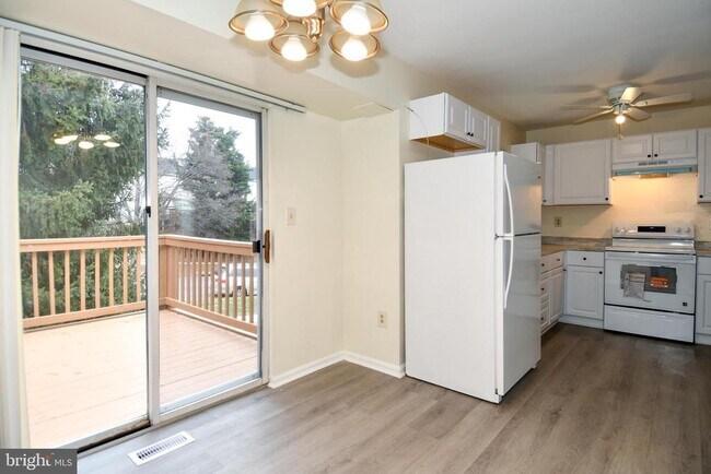 Building Photo - 11521 Aberstraw Way