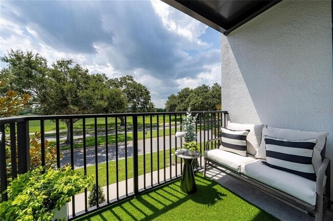 Building Photo - 1800 Houston St