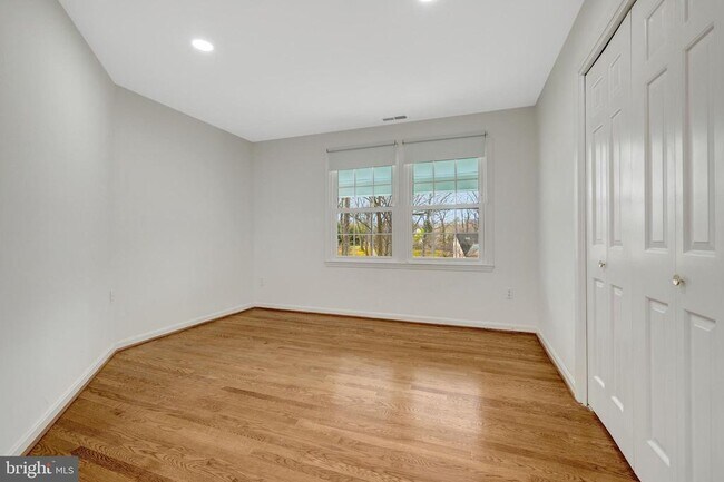 Building Photo - 1108 Bellview Rd