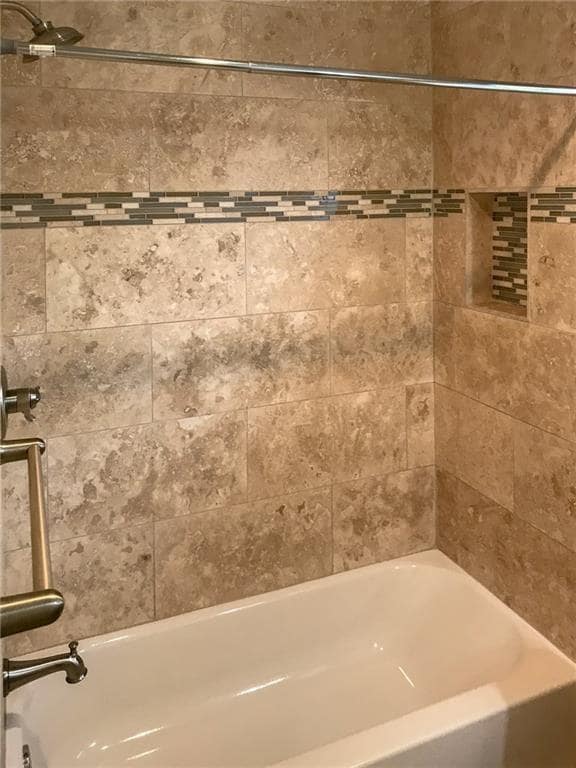 Building Photo - 10511 Robinwood Cir