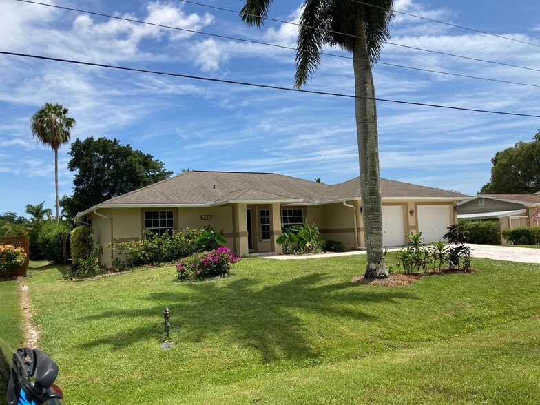 Building Photo - 5232 Raintree Ln