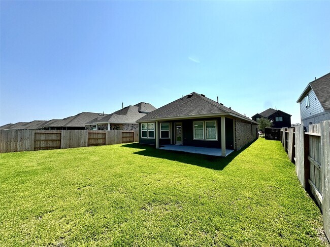 Building Photo - 8615 Jetty Glen Dr