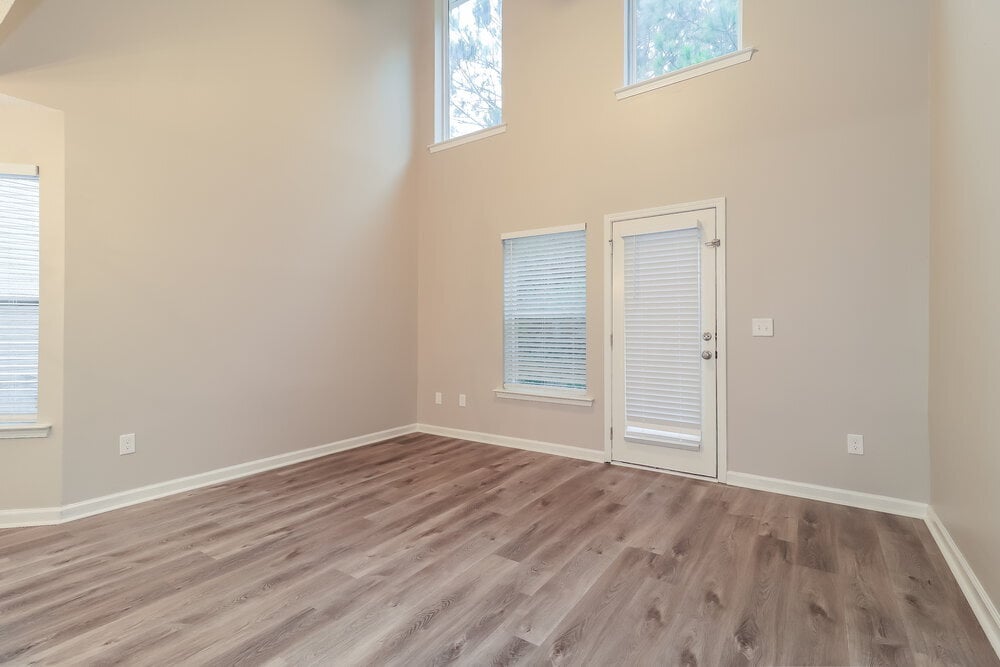 Building Photo - 168 Darbys Run Dr