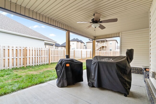 Building Photo - Beautiful newer home in Mills Creek Subdiv...