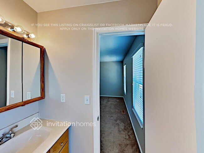 Building Photo - 8913 W 92nd Ave