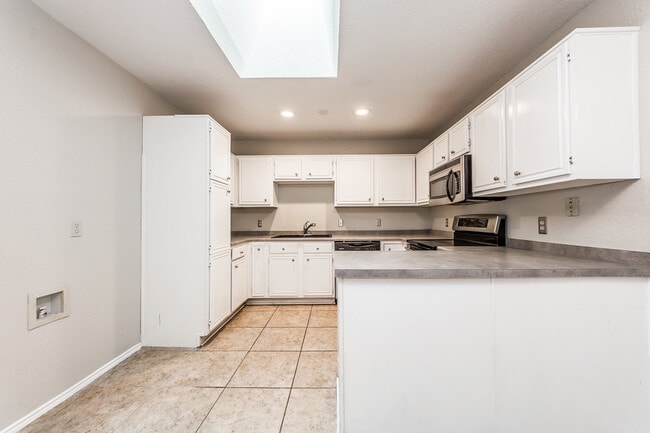Building Photo - 3724 Chaddybrook Ln