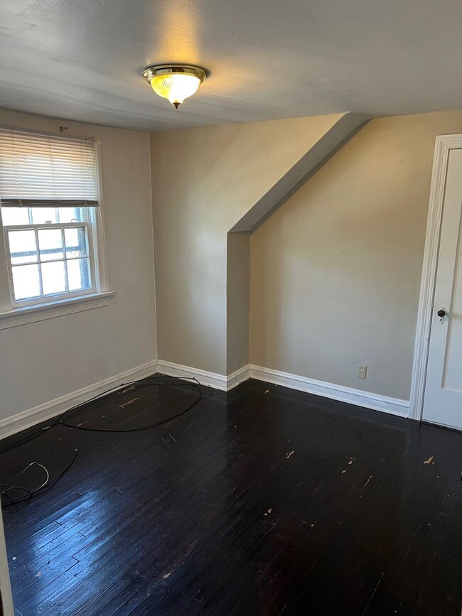 Building Photo - 3638 Lynnfield Rd