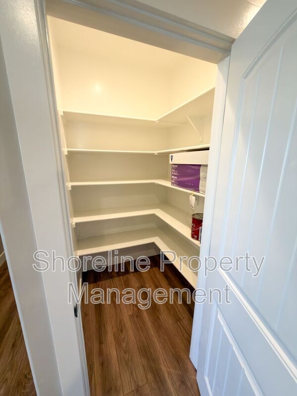 Building Photo - 12913 S Salerno Ave