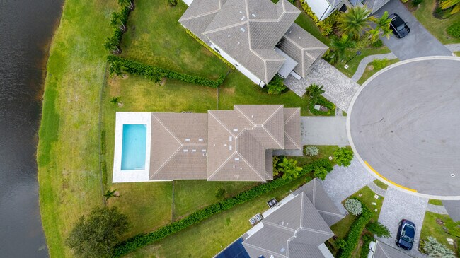 Building Photo - 3018 Safflower Cir