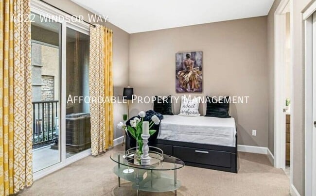 Building Photo - 4022 Windsor Wy