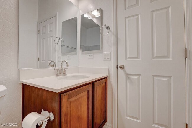 Building Photo - 6021 Orlov Trotter Ave