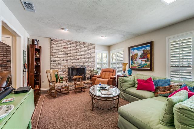 Building Photo - 10696 Pagewood Dr