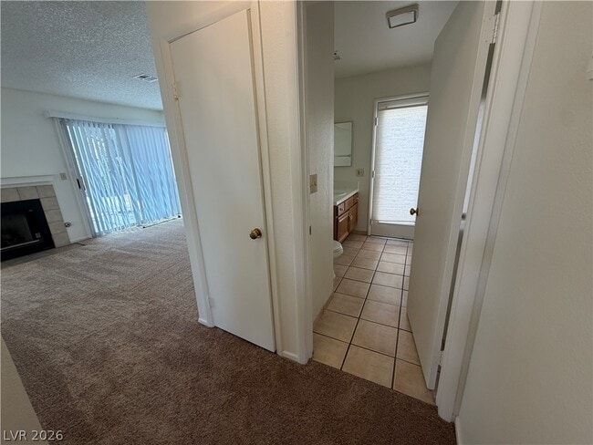 Building Photo - 9509 Swan Bay Dr