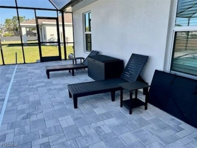 Building Photo - 3462 NE 10th Pl