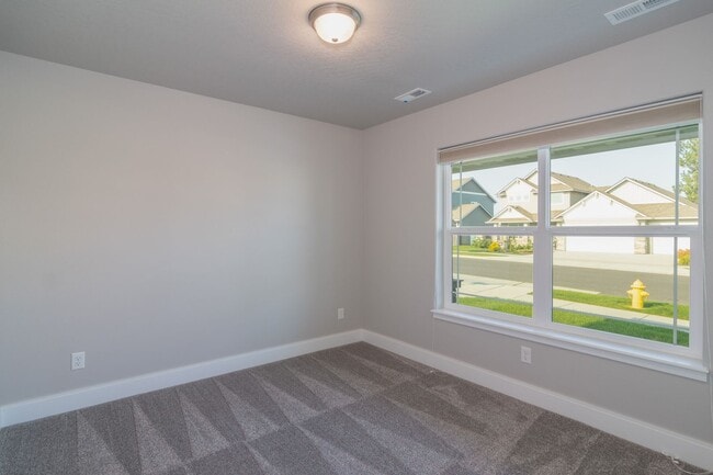 Building Photo - 3 Bed 2 Bath Single Level Morning Side Val...