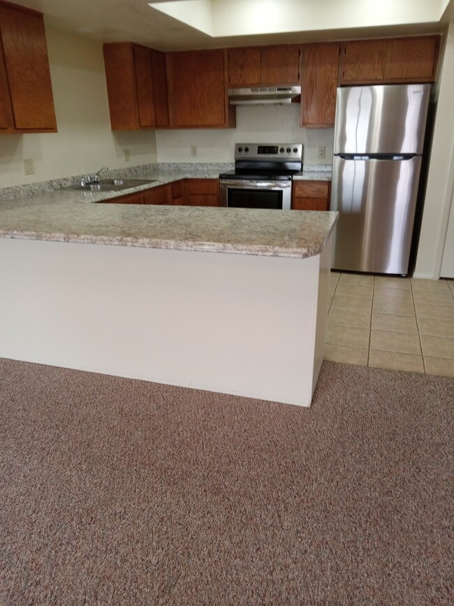 Building Photo - 9819 E La Palma Ave