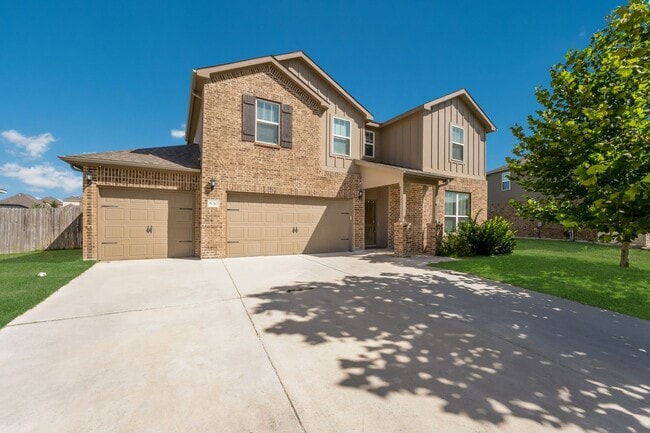 Building Photo - 630 Ridgehorn Dr