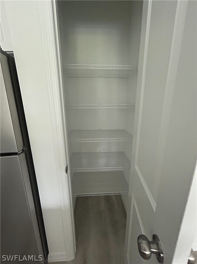 Building Photo - 457 Bell Blvd