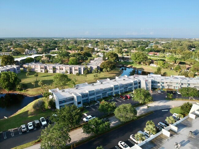 Building Photo - 2600 Fiore Way