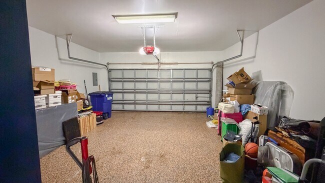 Building Photo - 1909 Kemah Village Dr