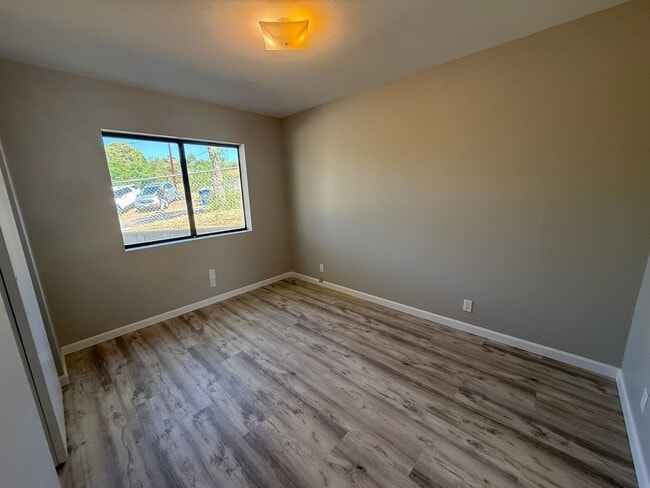 Building Photo - 2 ON 1 PROPERTY in ALPINE! 3BR/2BA home PL...