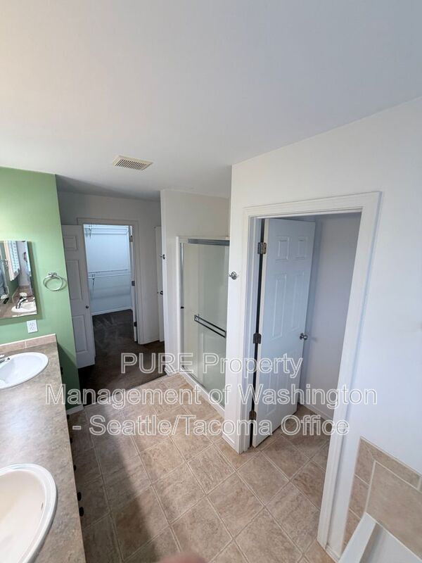 Building Photo - 1725 SW 346th Pl