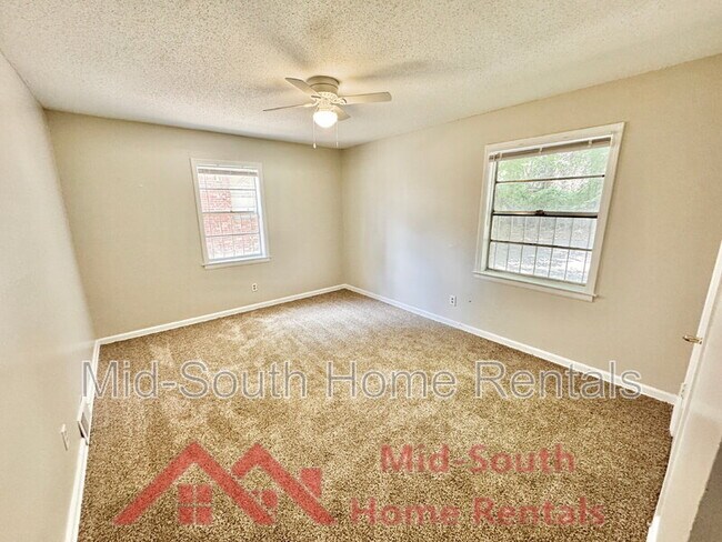 Building Photo - 2168 Carnes Ave