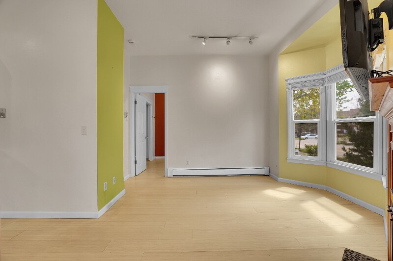 Building Photo - 2205 Arapahoe Ave