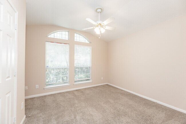 Building Photo - 25219 Spring Iris Ln