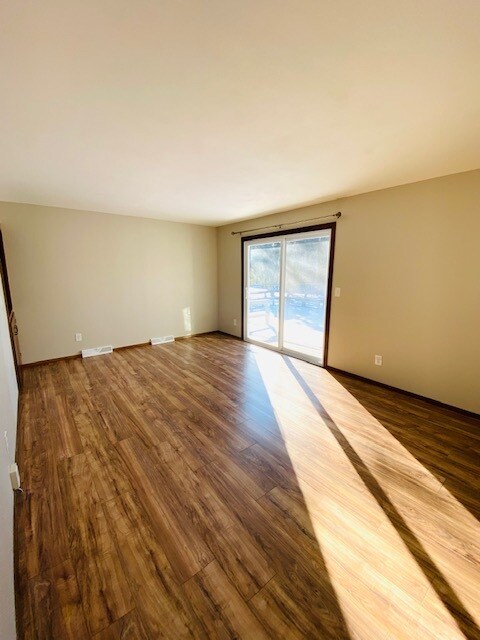 Building Photo - 1980 Tumblebrook Rd