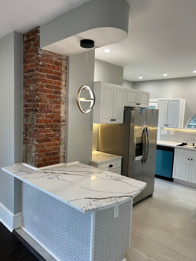 Building Photo - 72 Delaware Ave