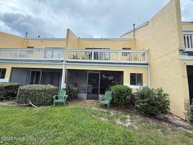 Building Photo - 340 Lofts Dr