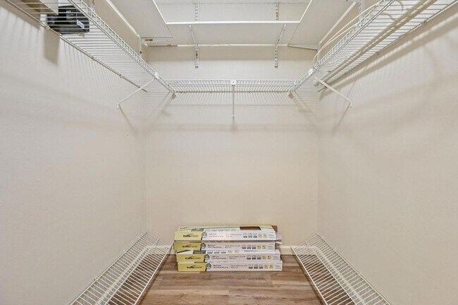 Building Photo - 1103 Duncan Cir