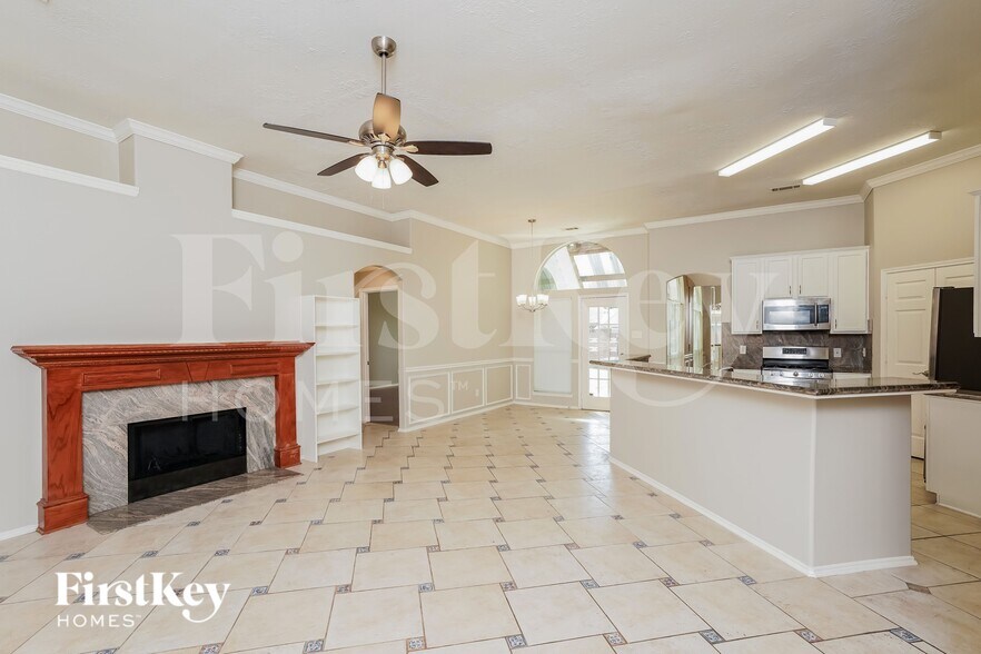 Building Photo - 10002 Elm Meadow Trail