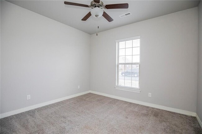 Building Photo - 1104 Taylor Ln
