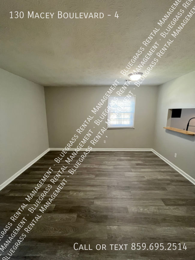 Building Photo - Newly Renovated Spacious 1 Bed in Amazing ...